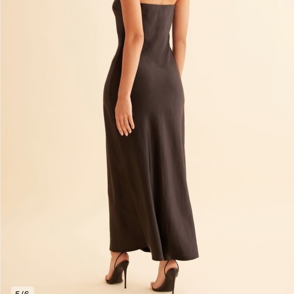 DYNAMITE strapless silk like dress - Picture 2 of 3